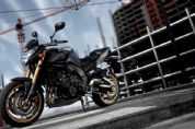 FZ8�⾰(3��)