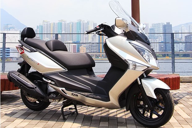 ���� 2013 GTS 300i