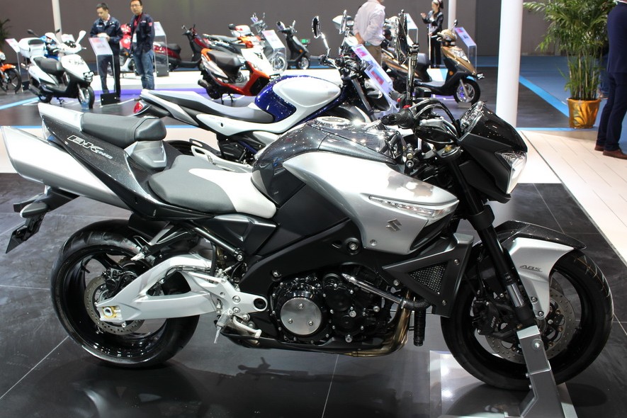 ��ľ Suzuki B-KING
