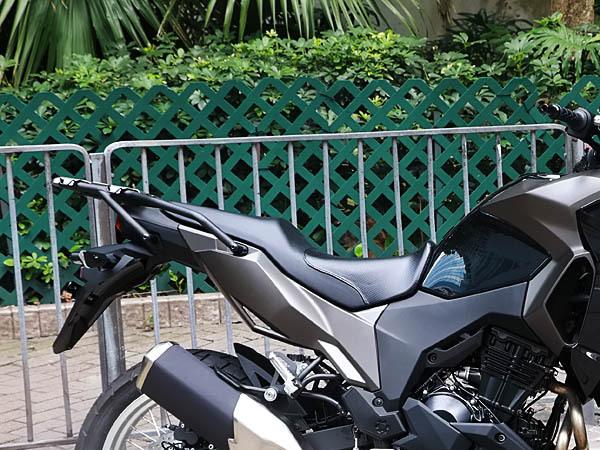 ����VERSYS-X300ABS�������г���ɫʵ��