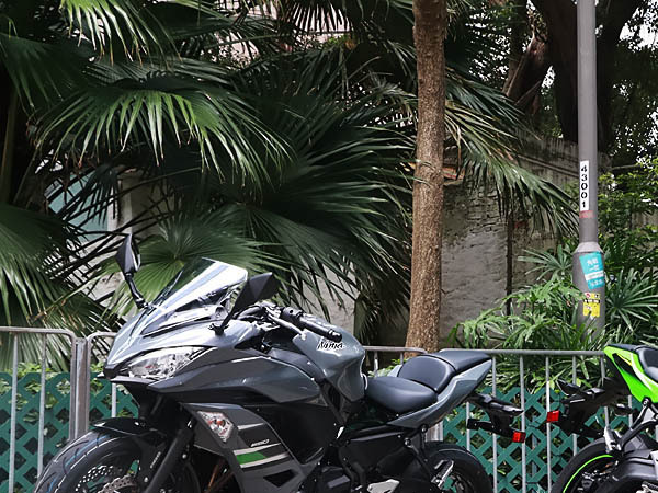 ����2018��NINJA650ABS�������ɫ��KRT�ر��