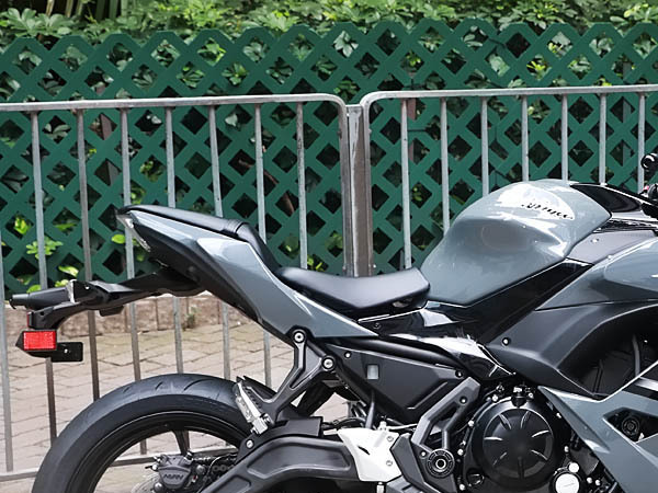 ����2018��NINJA650ABS�������ɫ��KRT�ر��