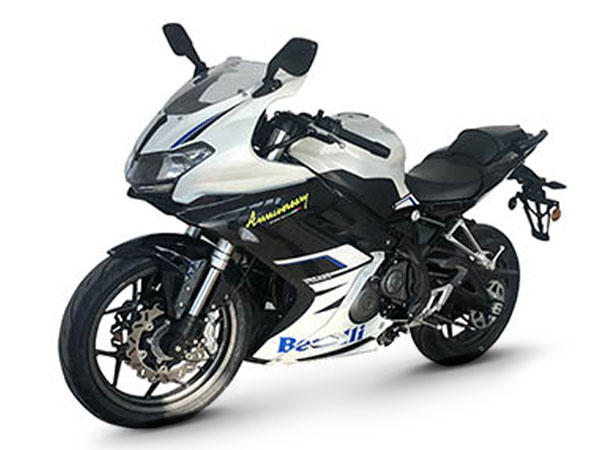 ������ Benelli BJ300GS-D