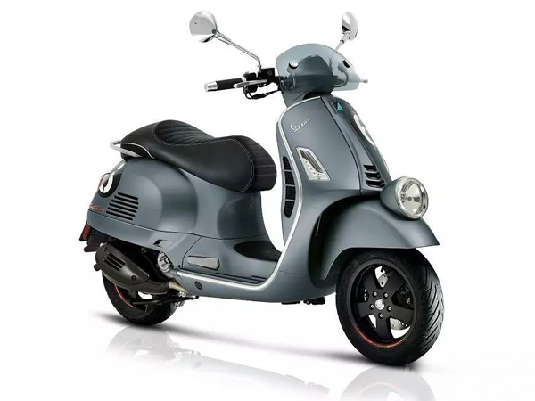 Vespa Sei Giorni(2020)