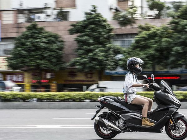 ����VMAX300ie���ۡ��ƽ�������