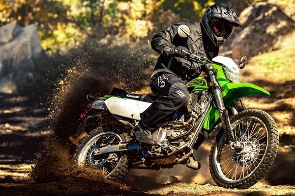 �����¿�����ˮ��ԽҰ��̥KLX300/M����