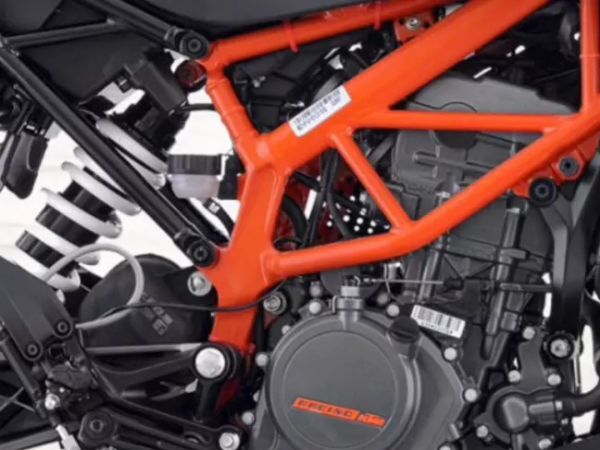 KTM����������С���Žֳ�125DUKE
